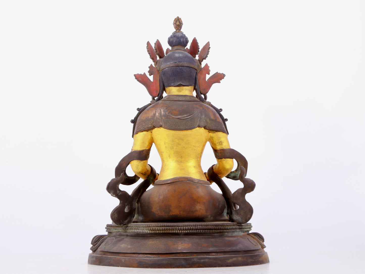 A solemn gilt bronze statue of Bodhisattva