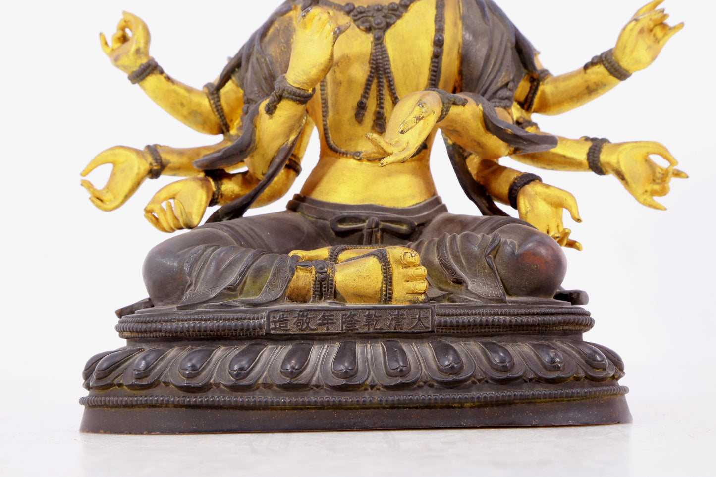 A solemn gilt bronze statue of Bodhisattva