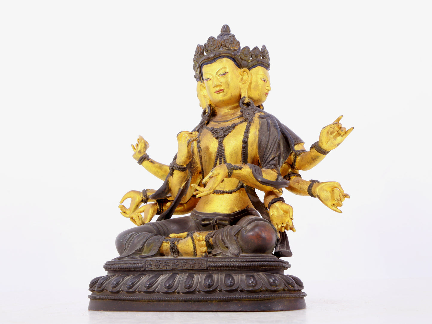 A solemn gilt bronze statue of Bodhisattva