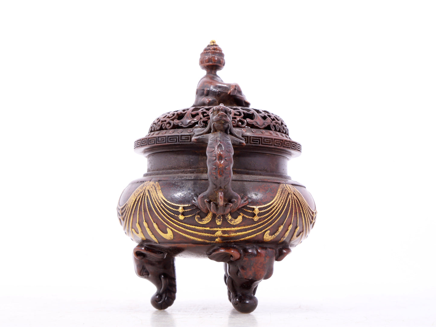 An exquisite gilt bronze elephant-patterned two-eared and tripod censer with lid