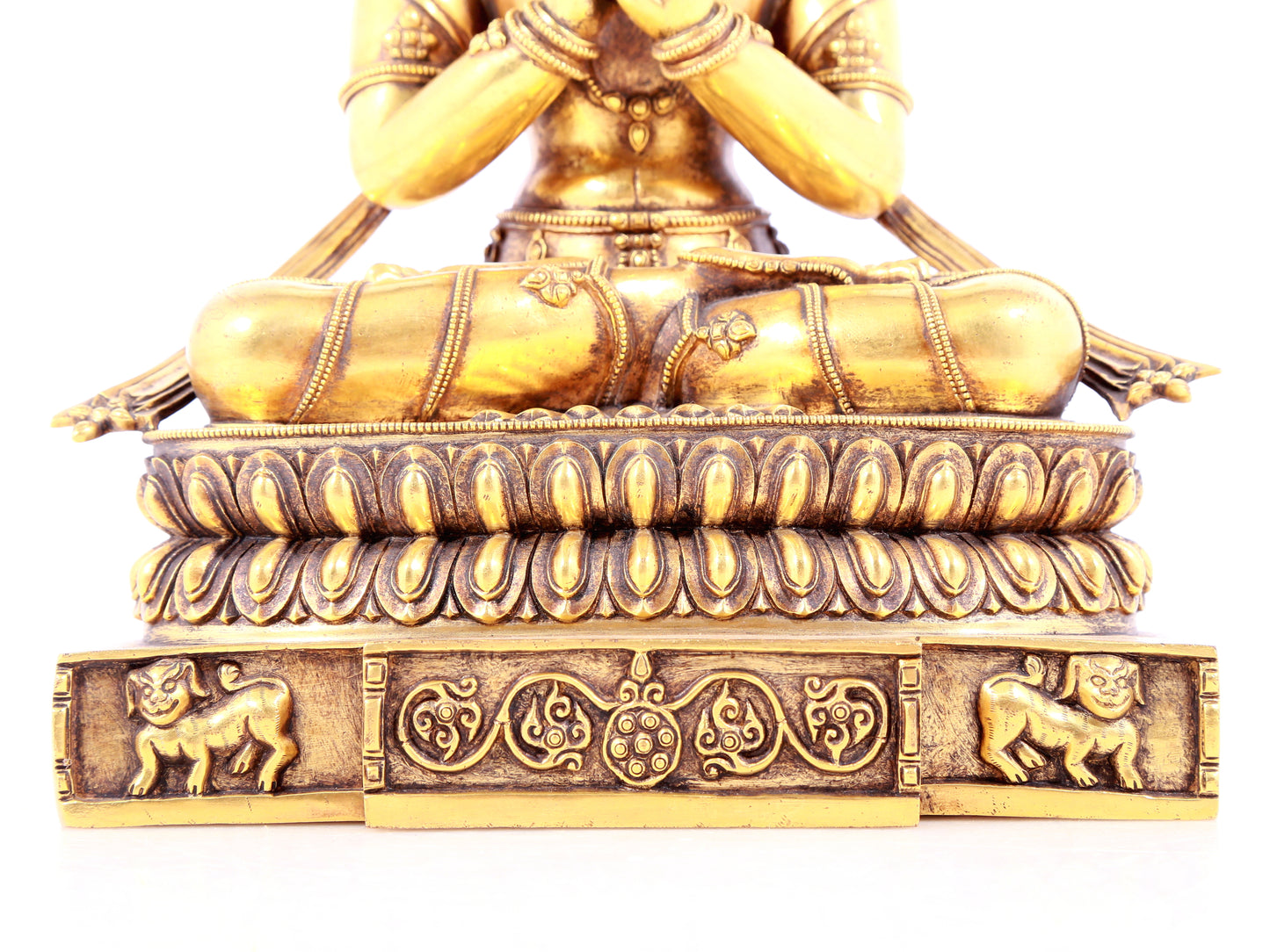 A solemn gilt bronze statue of Bodhisattva