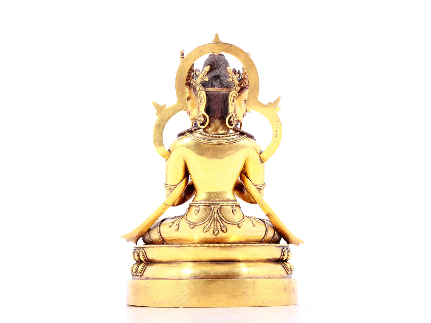 A solemn gilt bronze statue of Bodhisattva