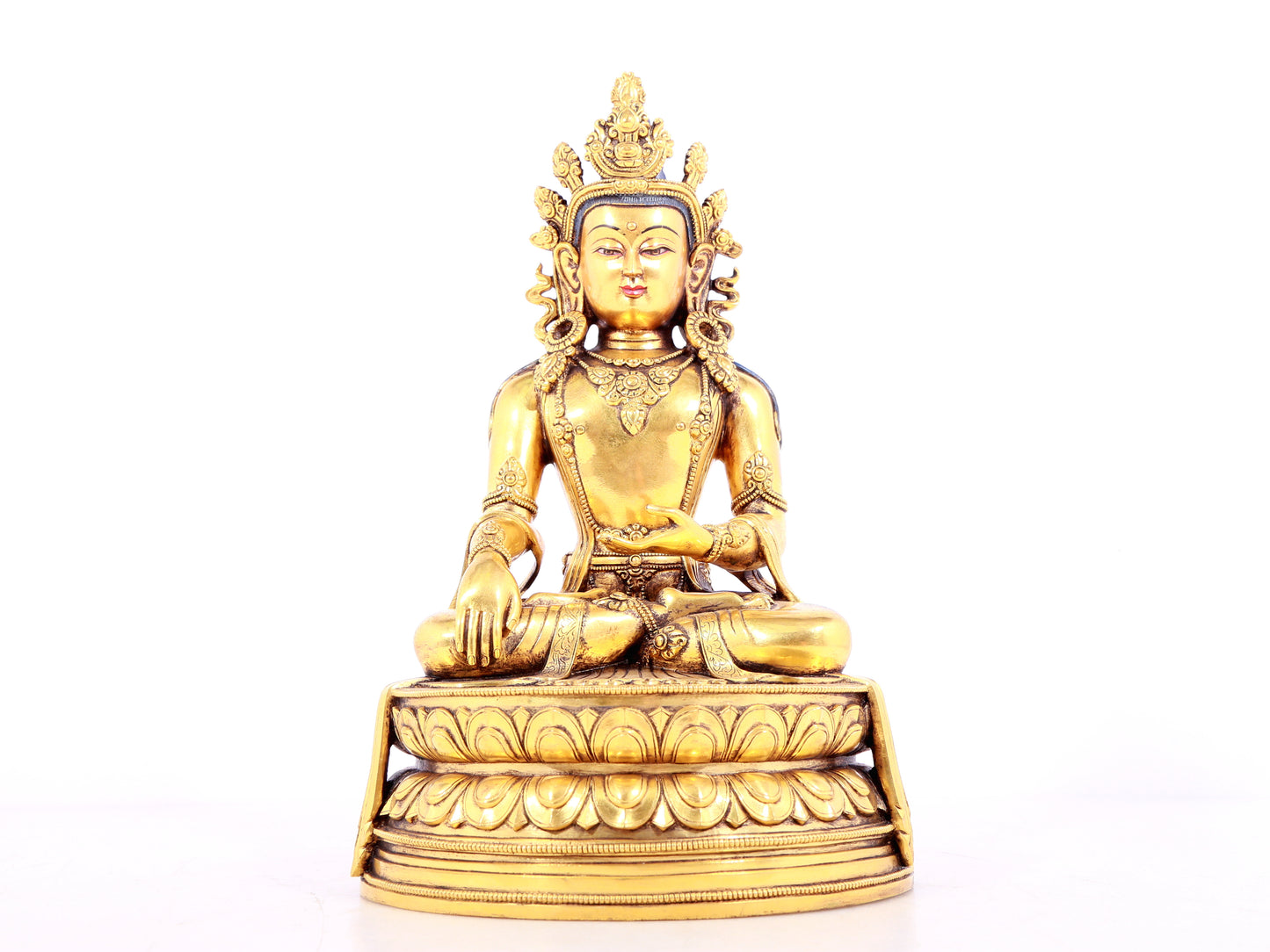 A solemn gilt bronze statue of Bodhisattva