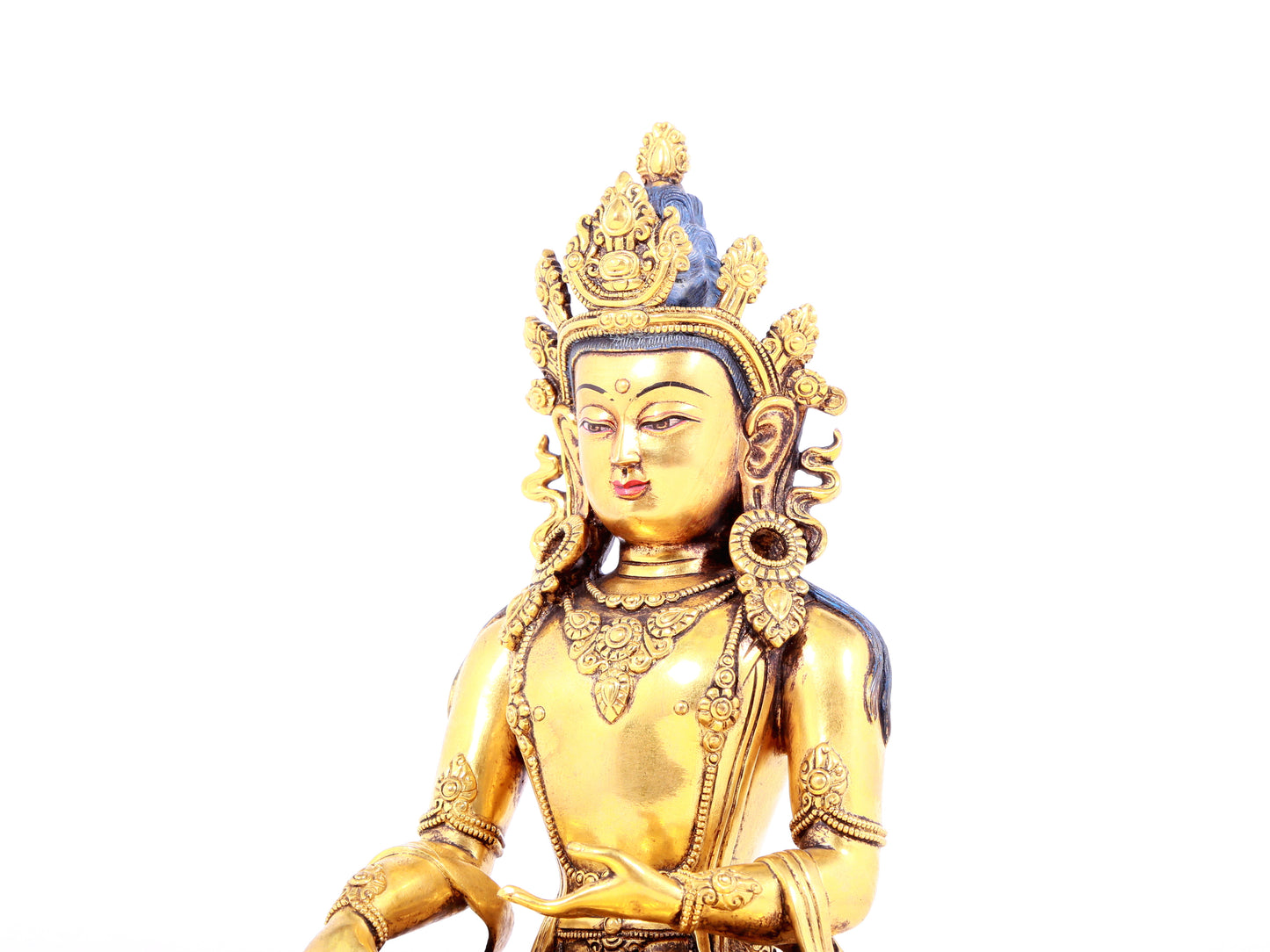 A solemn gilt bronze statue of Bodhisattva