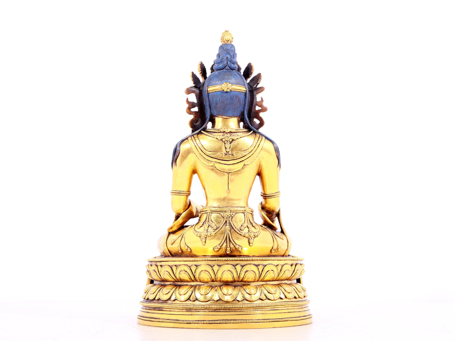 A solemn gilt bronze statue of Bodhisattva