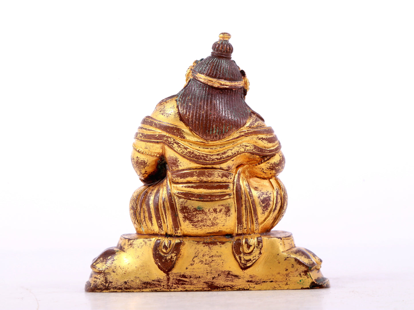 A solemn gilt bronze statue of guru