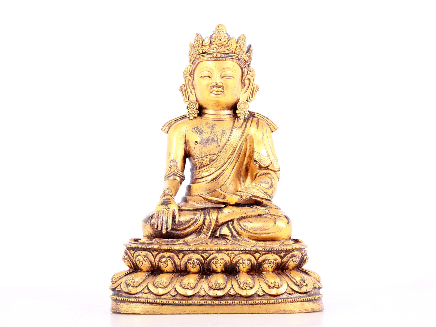 A solemn gilt bronze statue of Bodhisattva