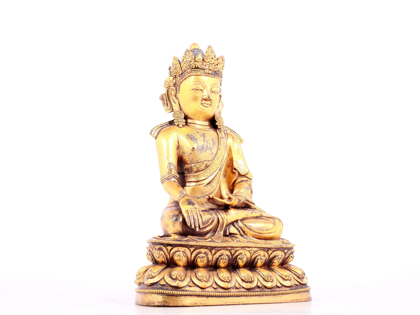 A solemn gilt bronze statue of Bodhisattva