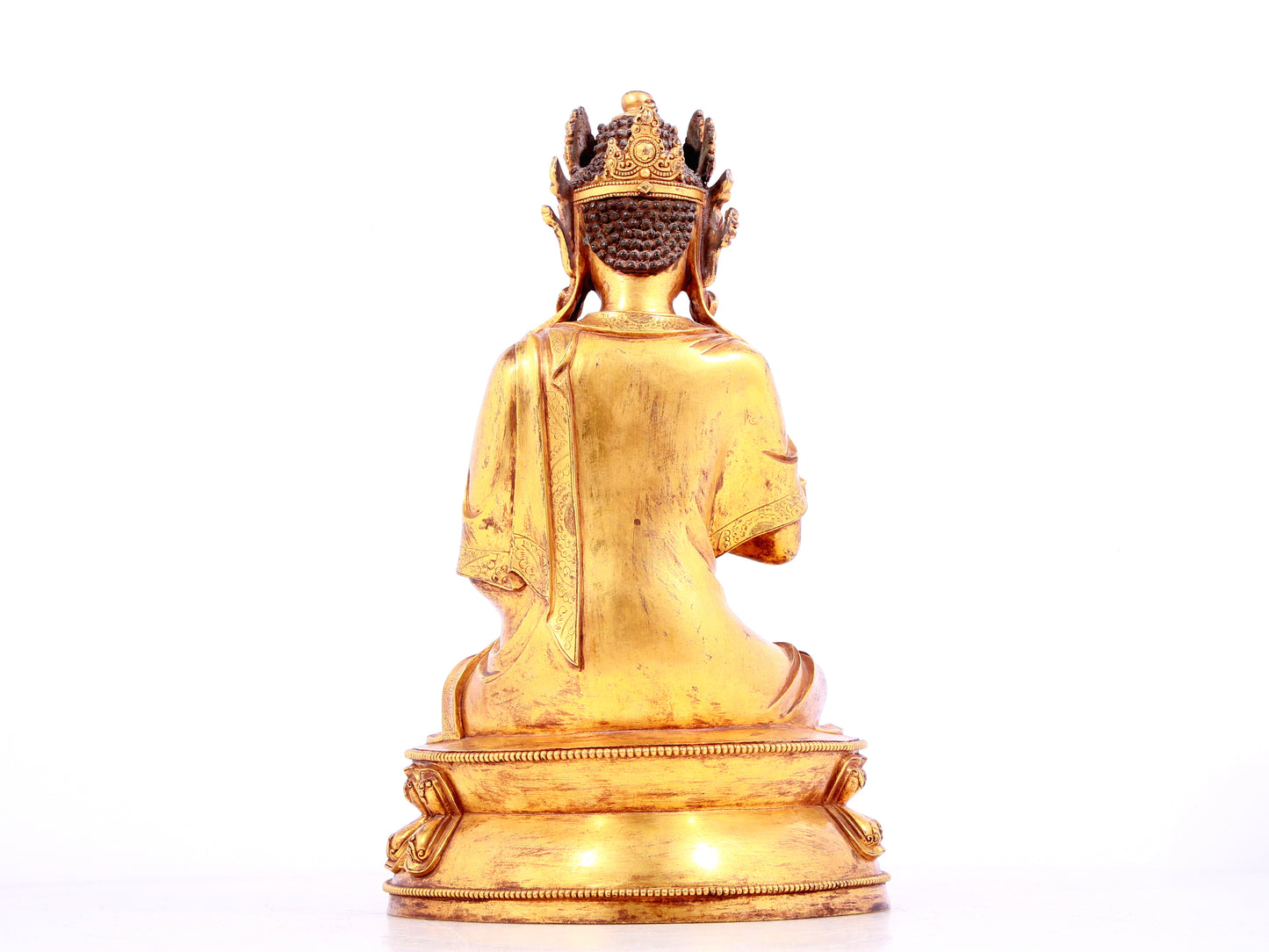 A solemn gilt bronze statue of Bodhisattva