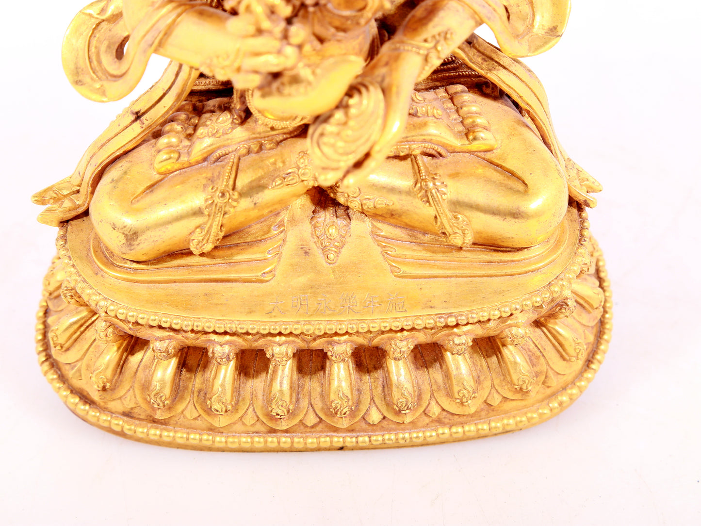 A solemn gilt bronze Vajrasattva hammer statue