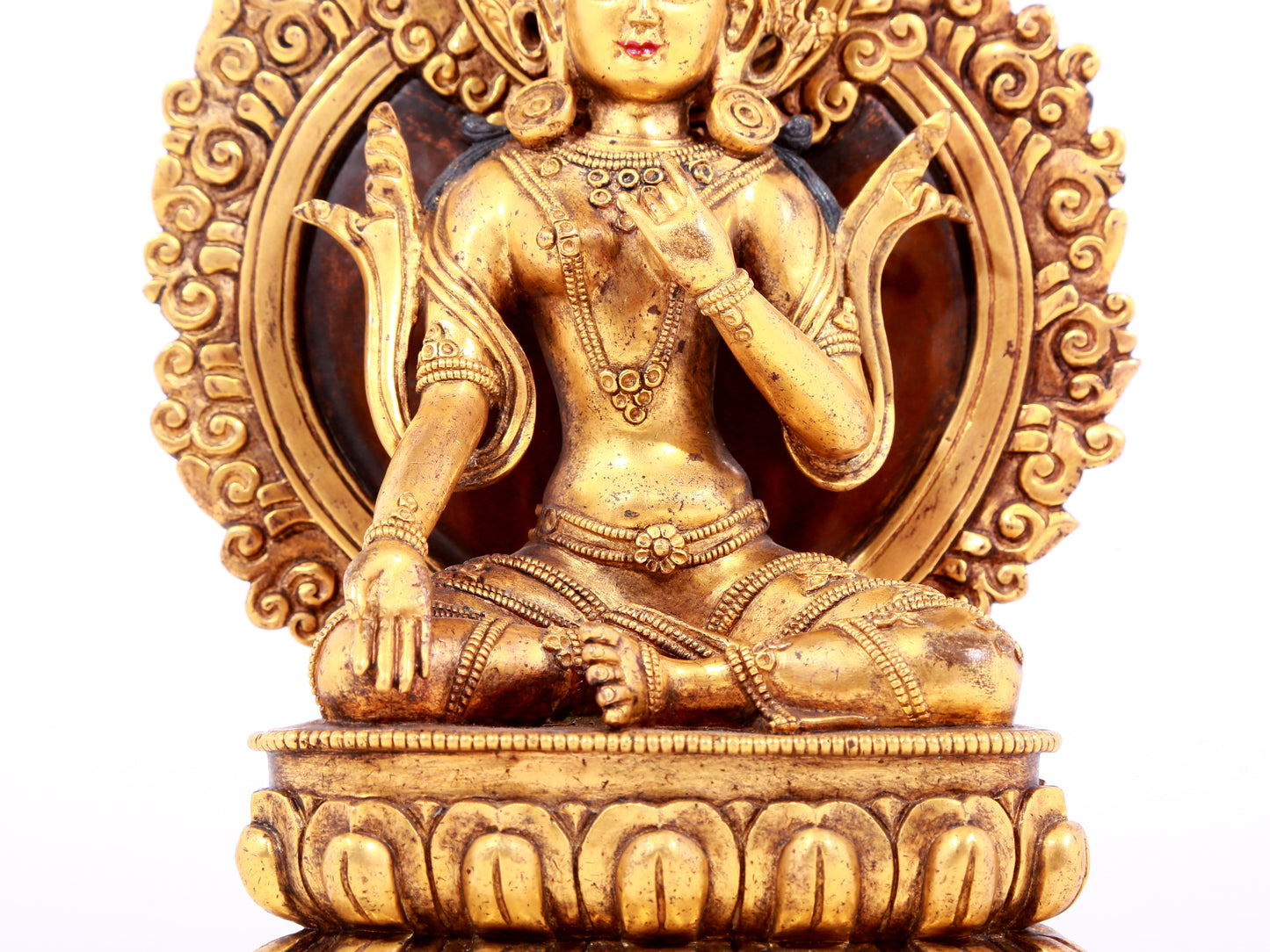 A solemn gilt bronze statue of Bodhisattva