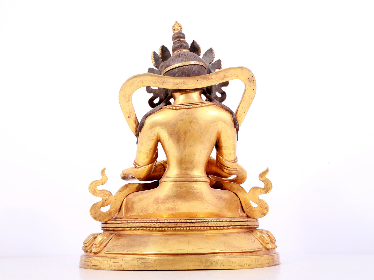 A solemn gilt bronze statue of Bodhisattva inlaid gems