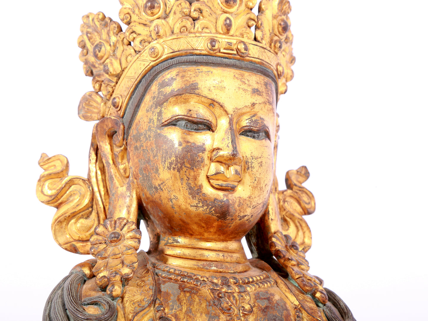 A solemn gilt bronze statue of Bodhisattva