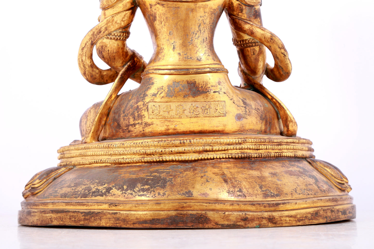 A solemn gilt bronze statue of Bodhisattva