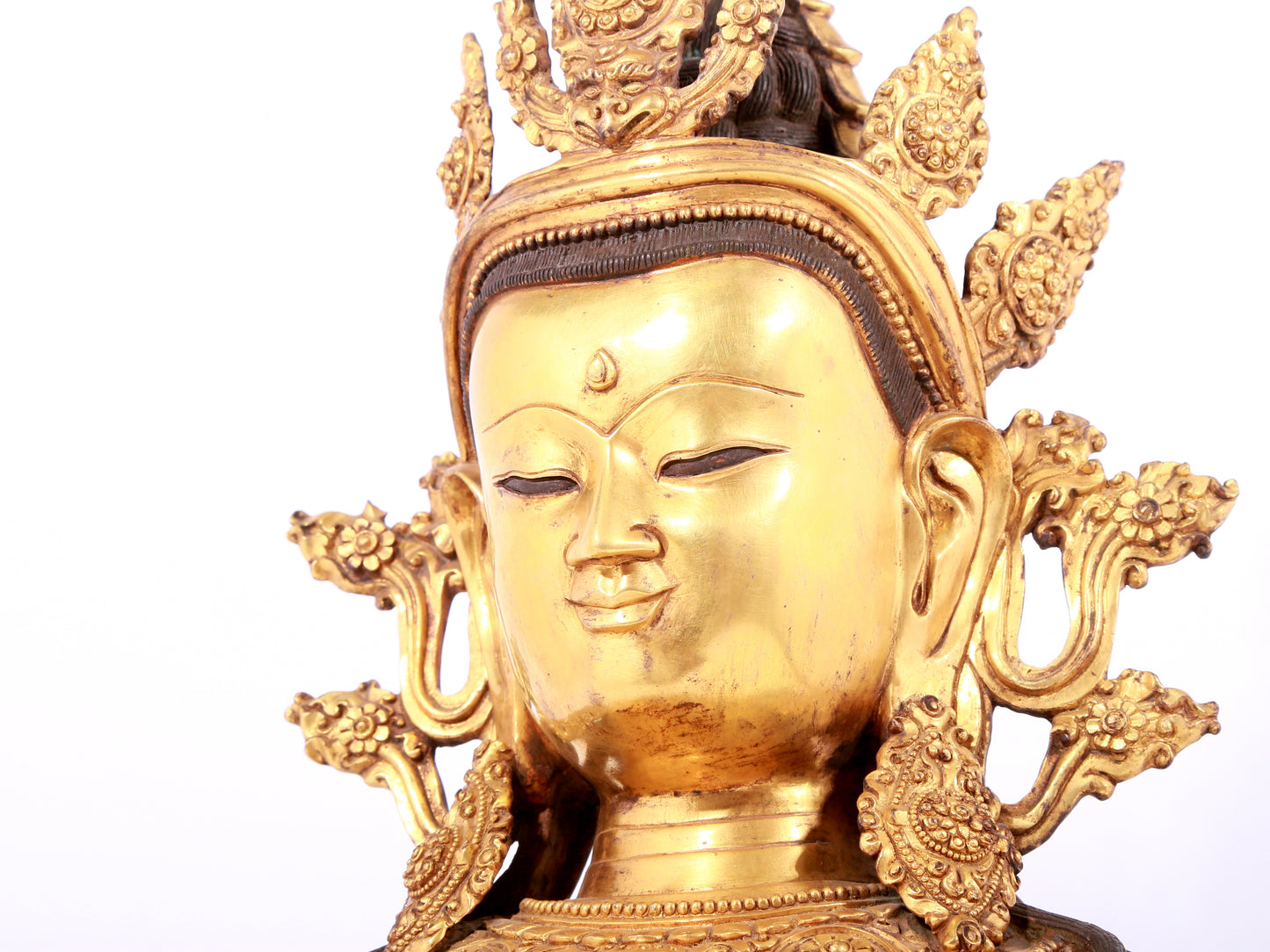 A solemn gilt bronze statue of Bodhisattva