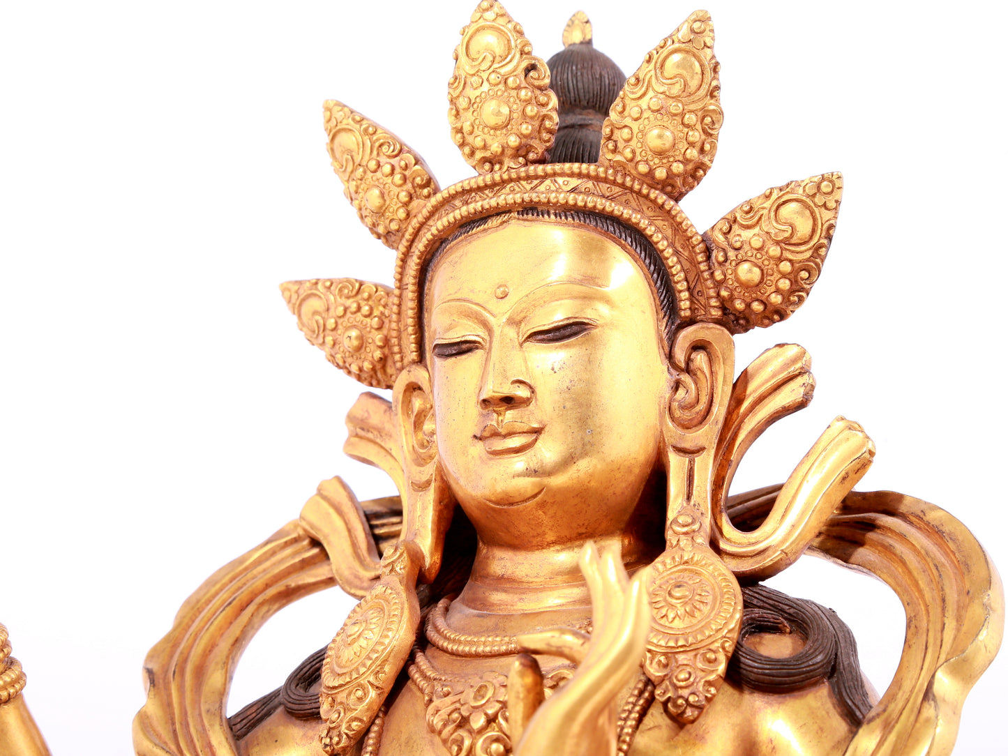 A solemn gilt bronze statue of Bodhisattva