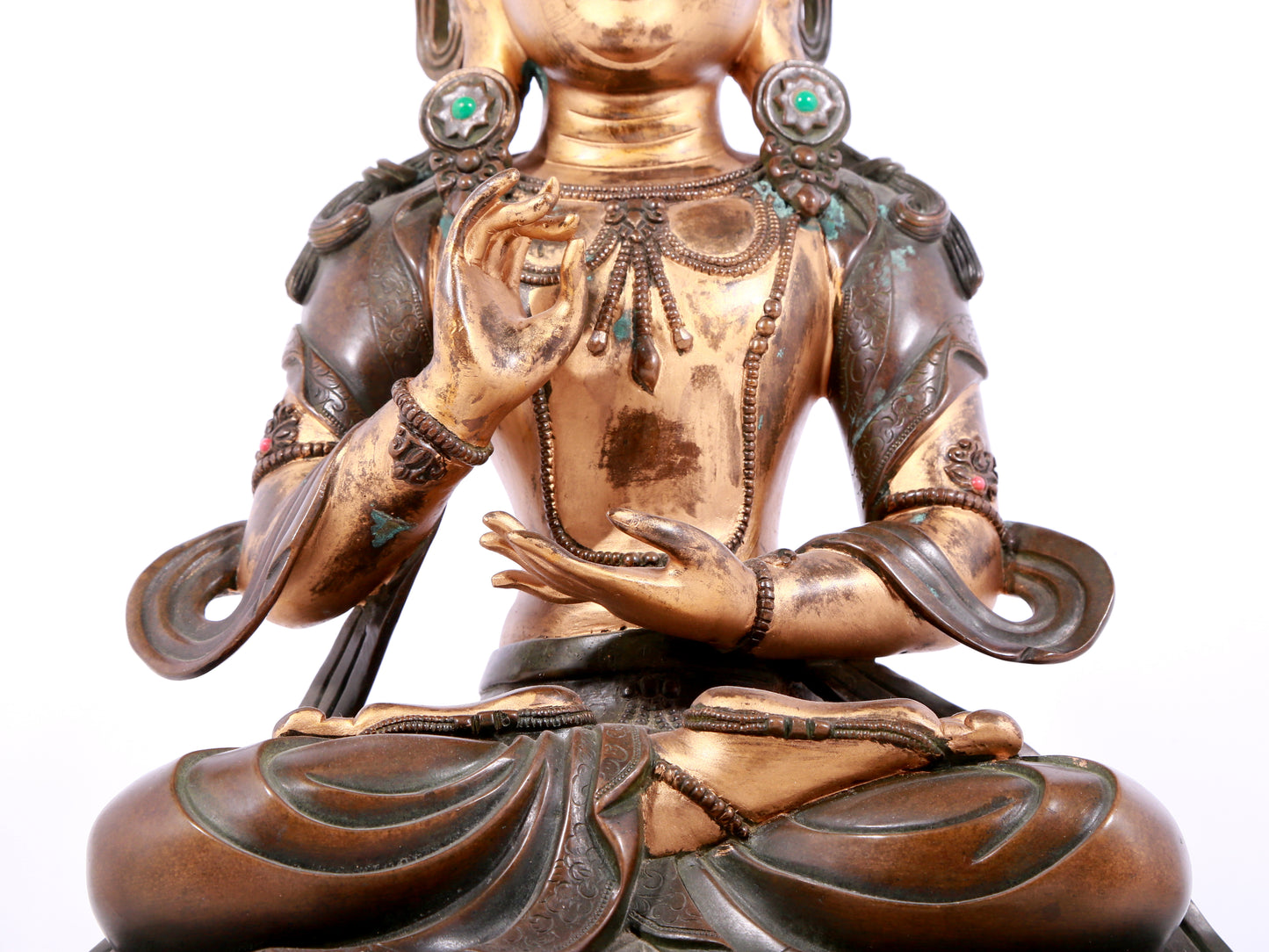 A solemn gilt bronze statue of Bodhisattva