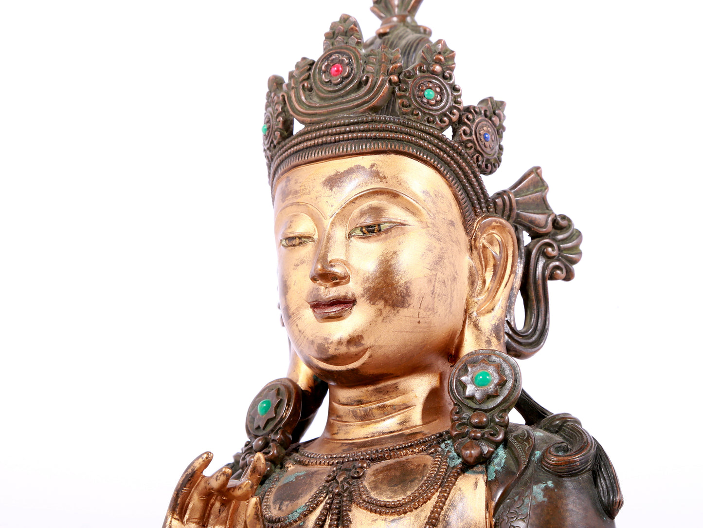 A solemn gilt bronze statue of Bodhisattva