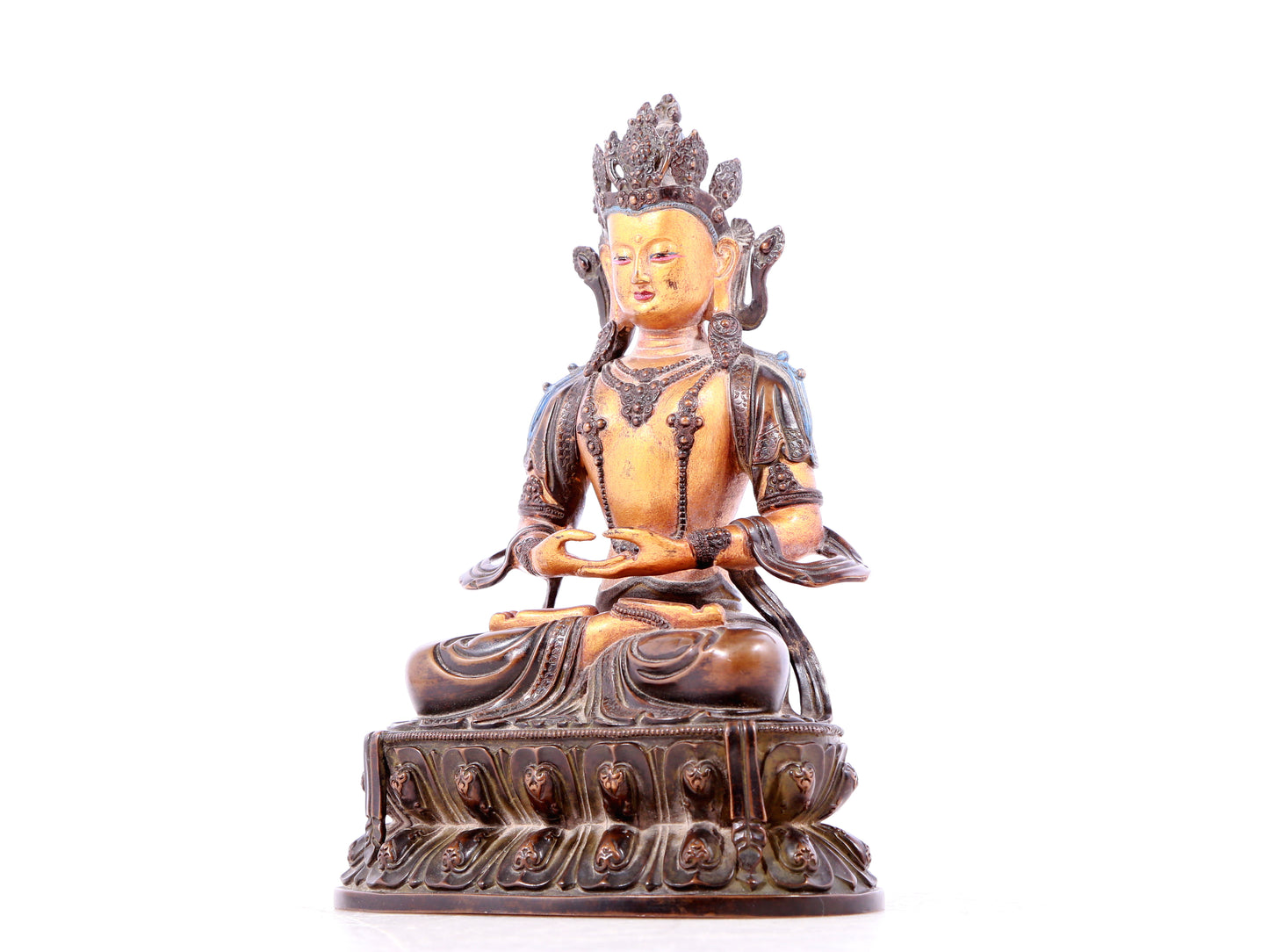 A solemn gilt bronze statue of Bodhisattva