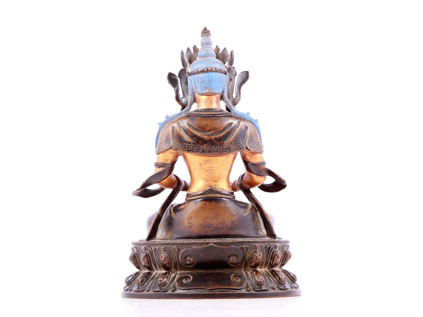 A solemn gilt bronze statue of Bodhisattva