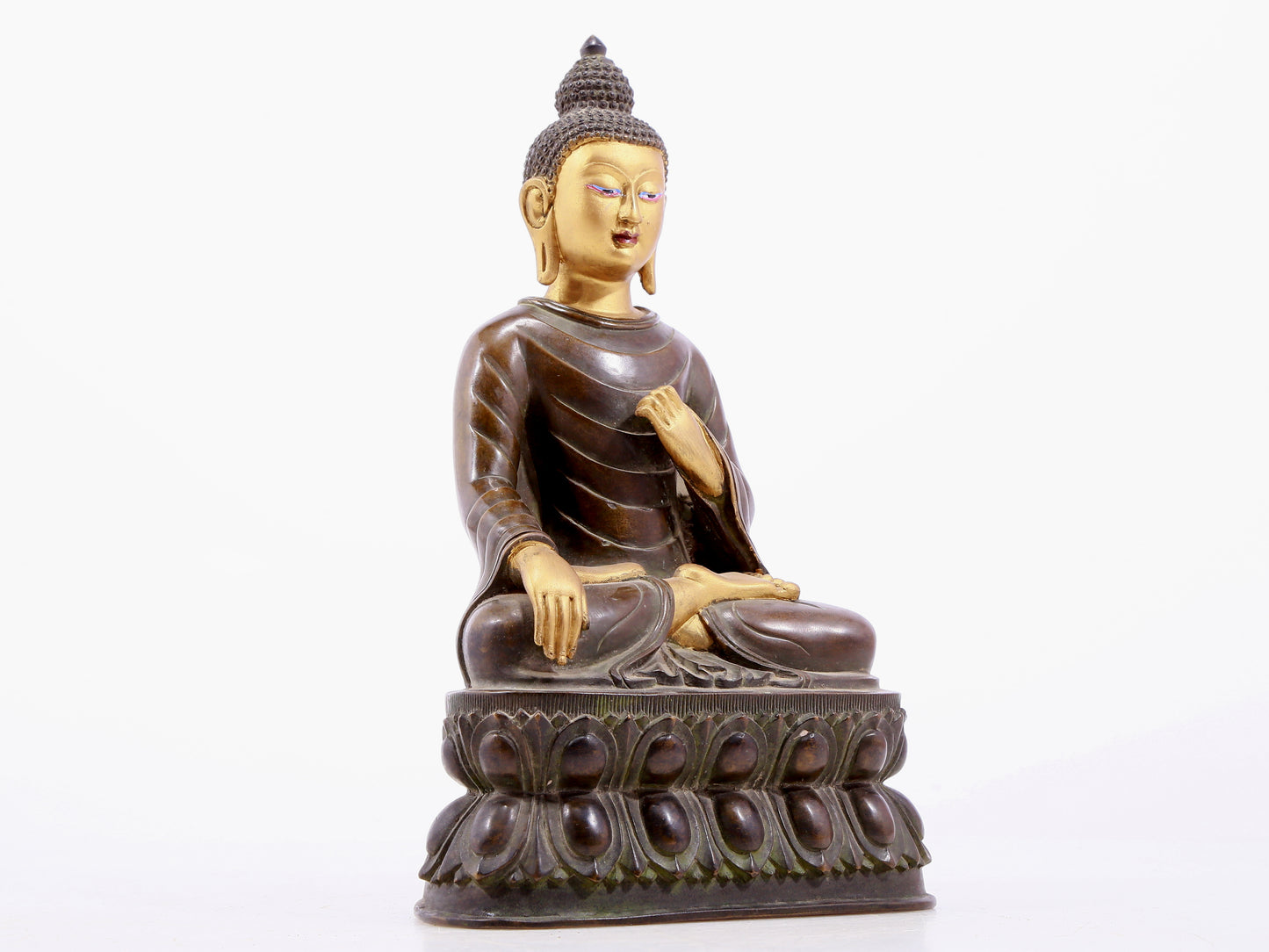 Brilliant Gilt-Bronze Figure Of Buddha Shakyamuni