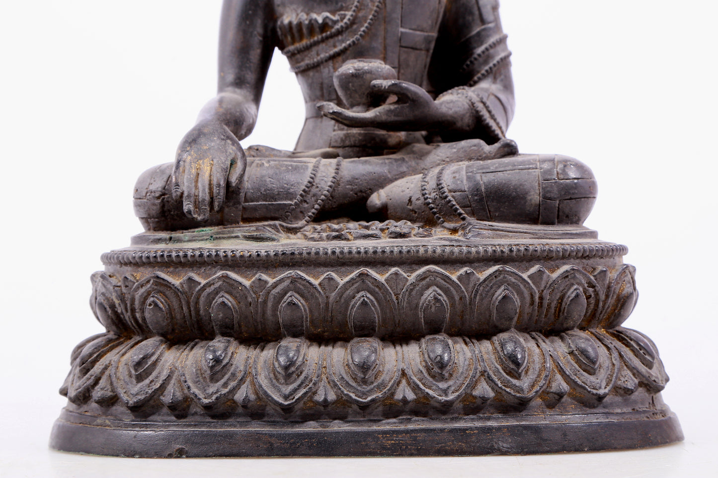 Fabulous Gilt-Bronze Figure Of Buddha Shakyamuni