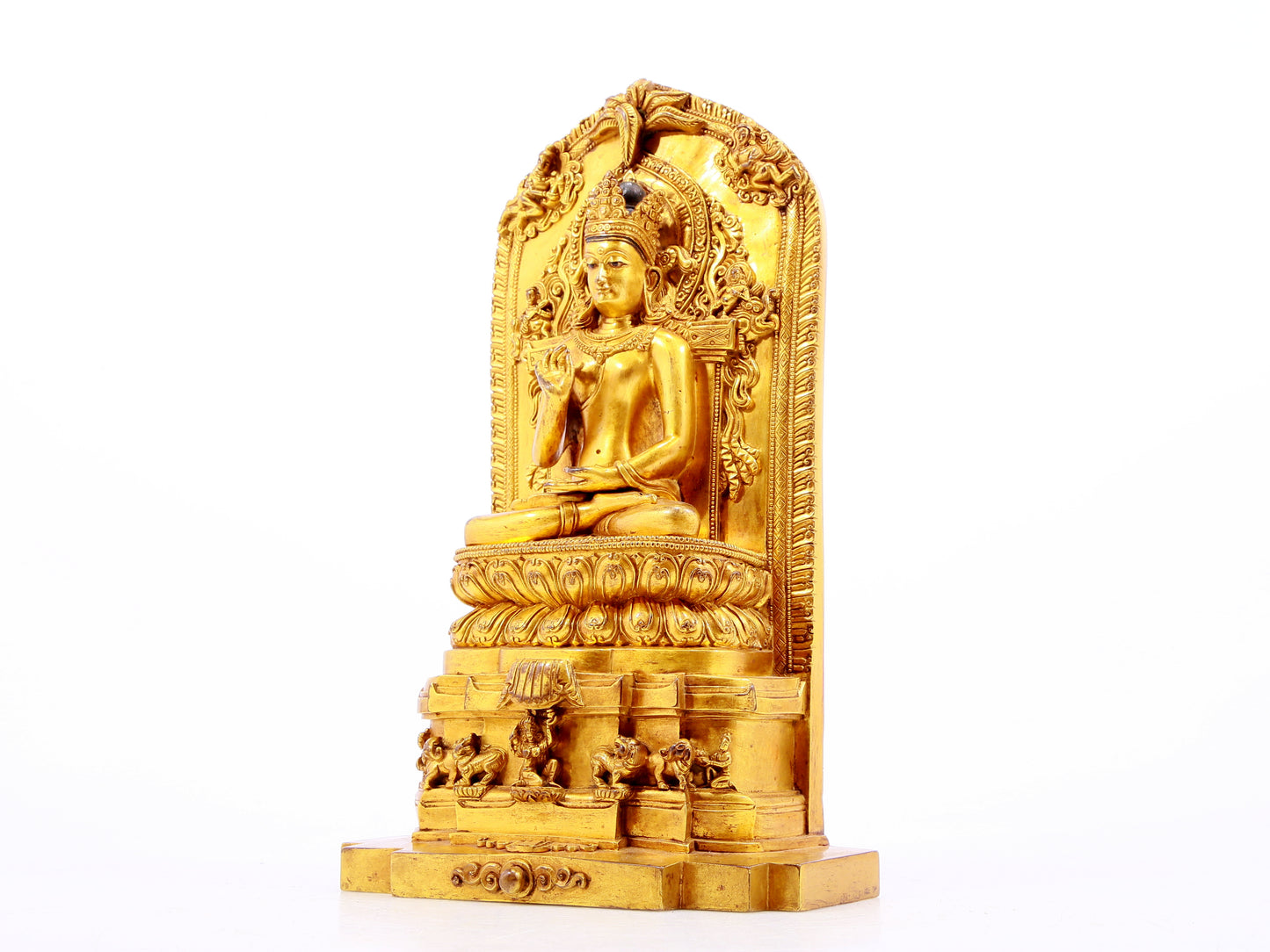 A gilt bronze statue of Bodhisattva