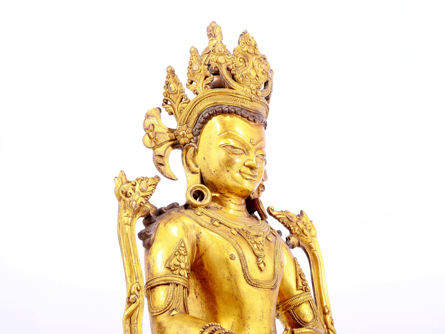 A gilt bronze statue of Bodhisattva