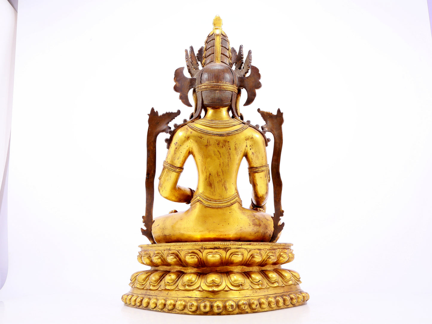 A gilt bronze statue of Bodhisattva