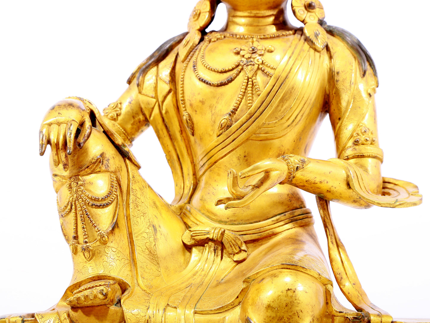 A Magnificent Gilt-Bronze Figure Of Guanyin