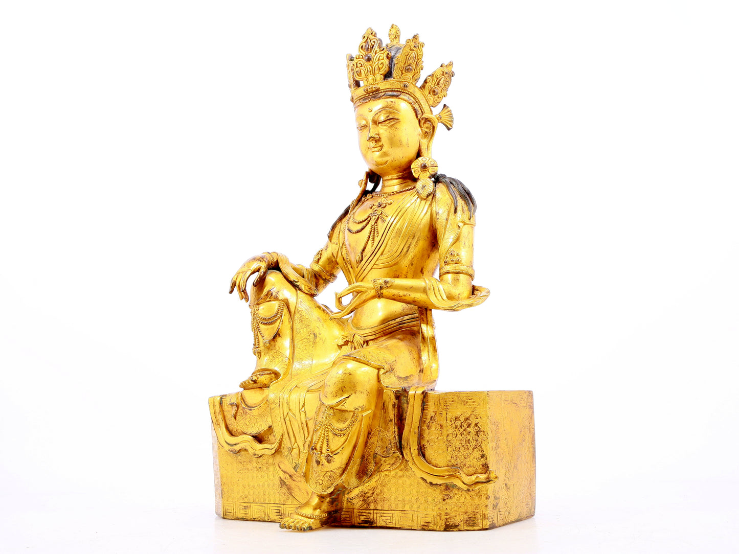 A Magnificent Gilt-Bronze Figure Of Guanyin