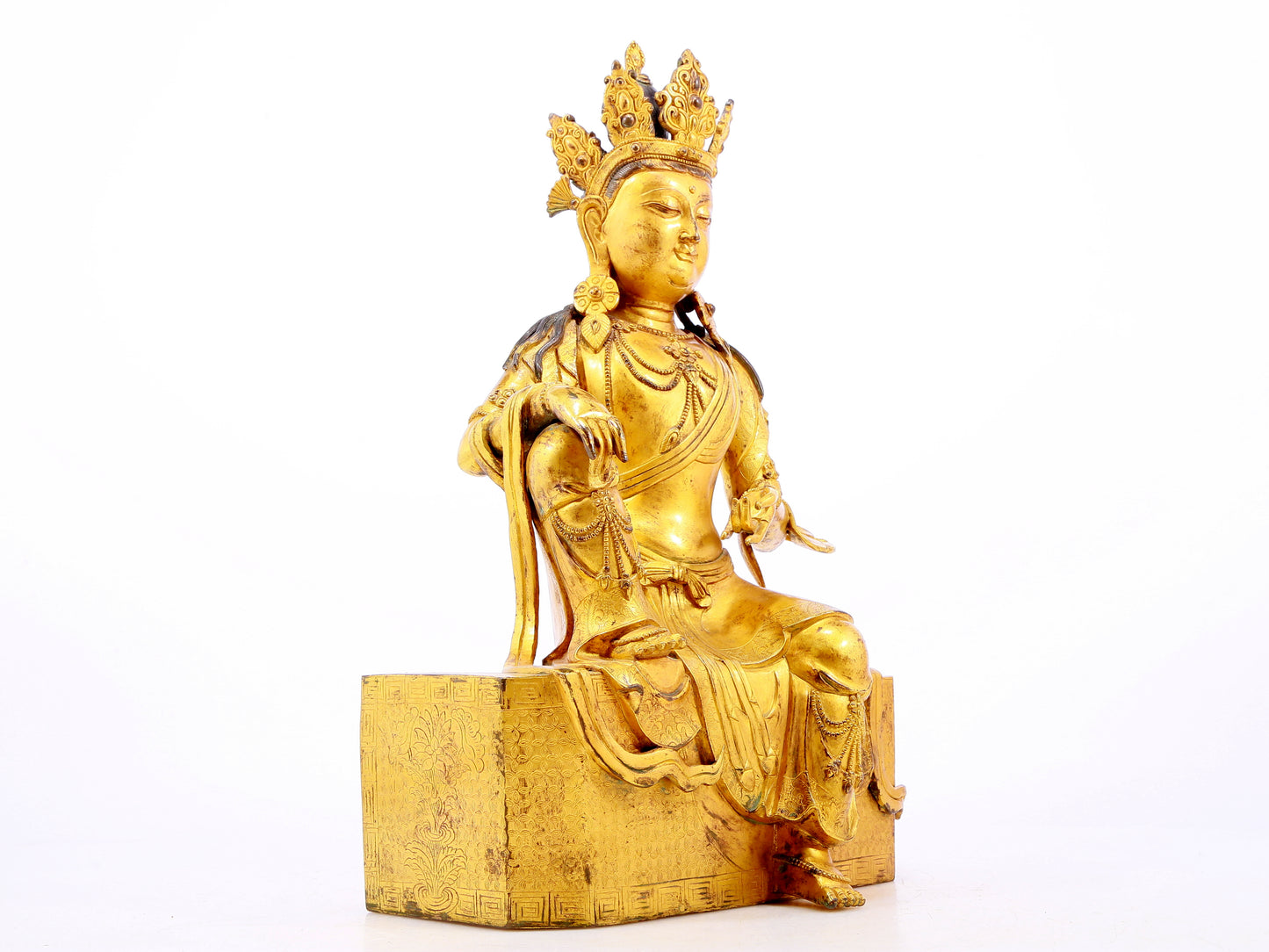 A Magnificent Gilt-Bronze Figure Of Guanyin