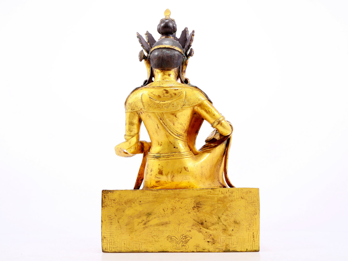 A Magnificent Gilt-Bronze Figure Of Guanyin