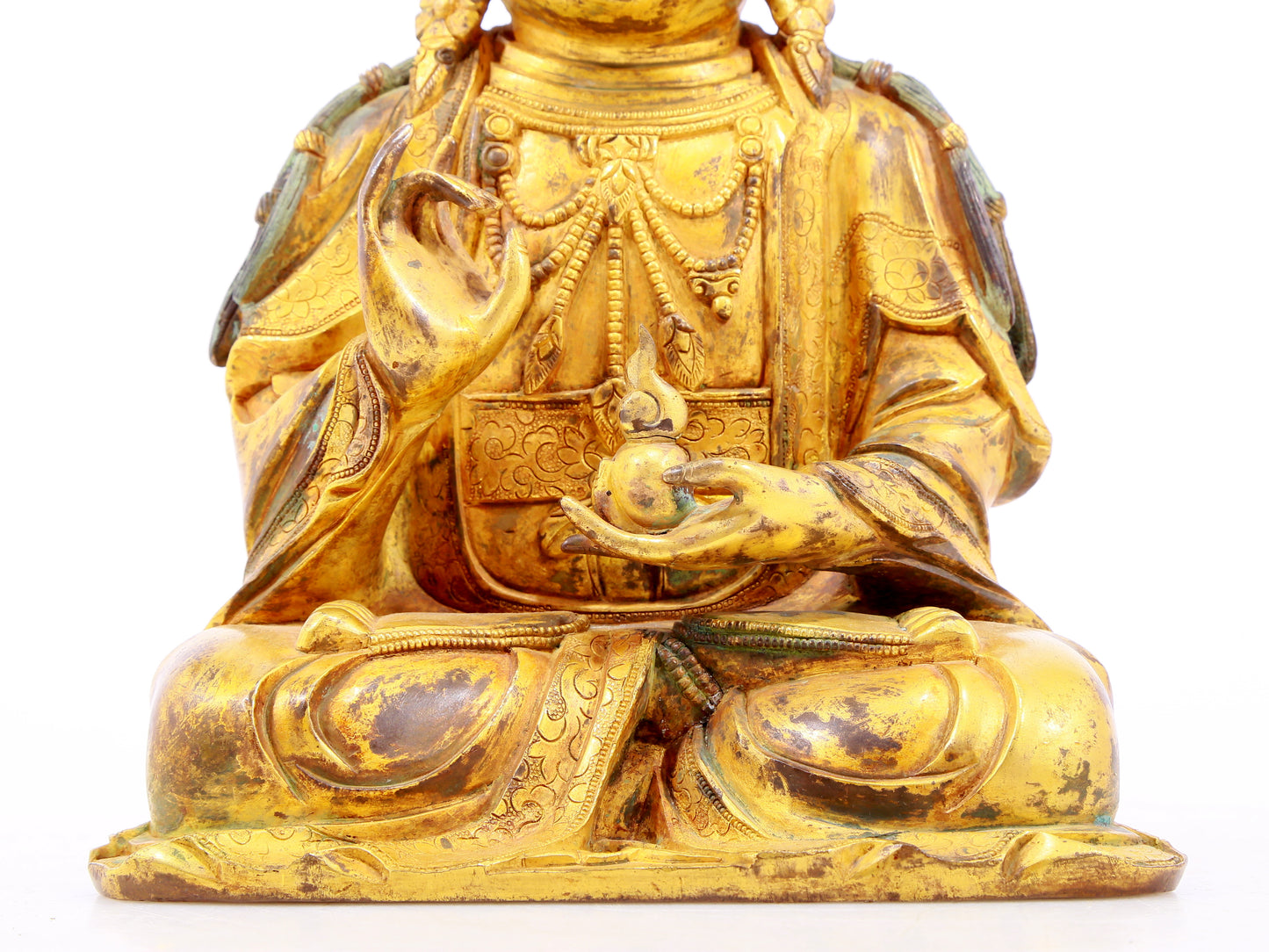 A Magnificent Gilt-Bronze Figure Of Guanyin