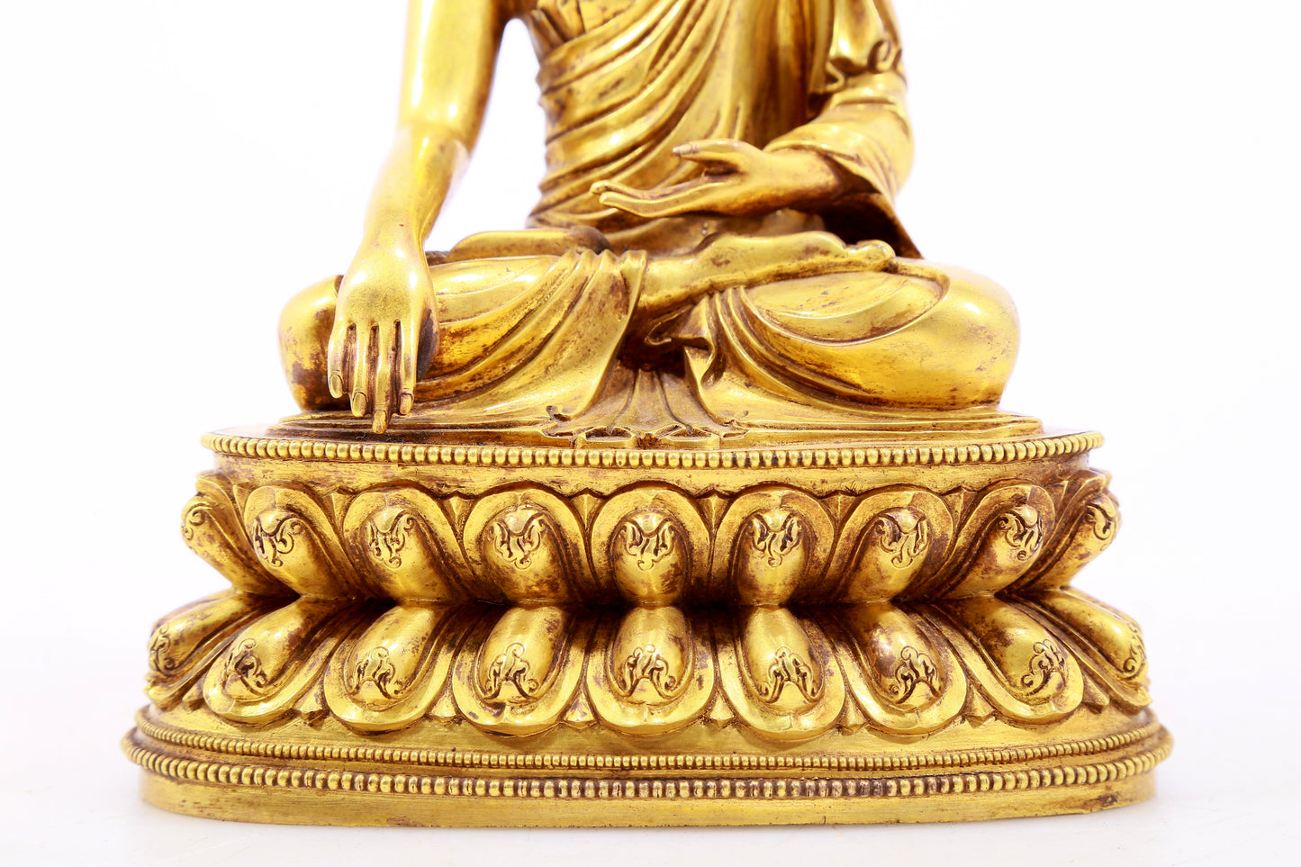 A Magnificent Gilt-Bronze Figure Of Buddha Shakyamuni