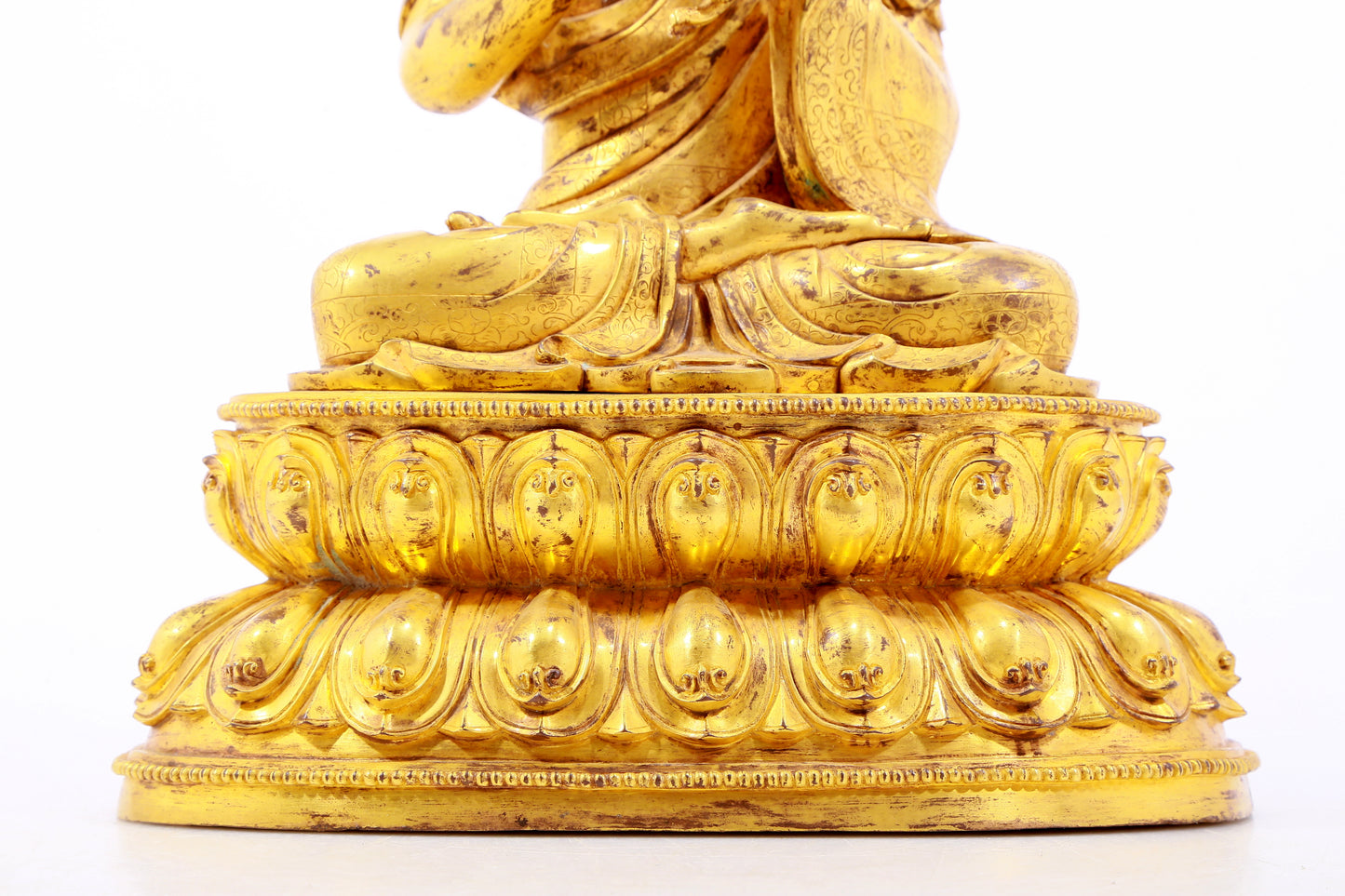 A Magnificent Gilt-Bronze Figure Of Buddha Shakyamuni