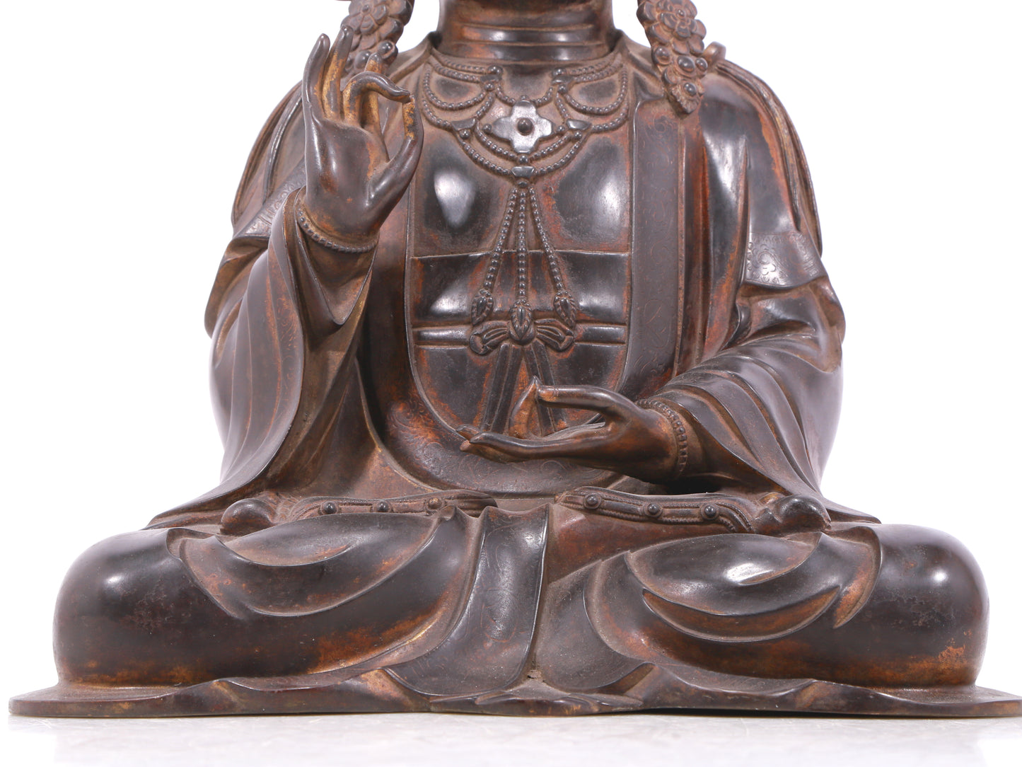 A serene gilt bronze Guanyin statue