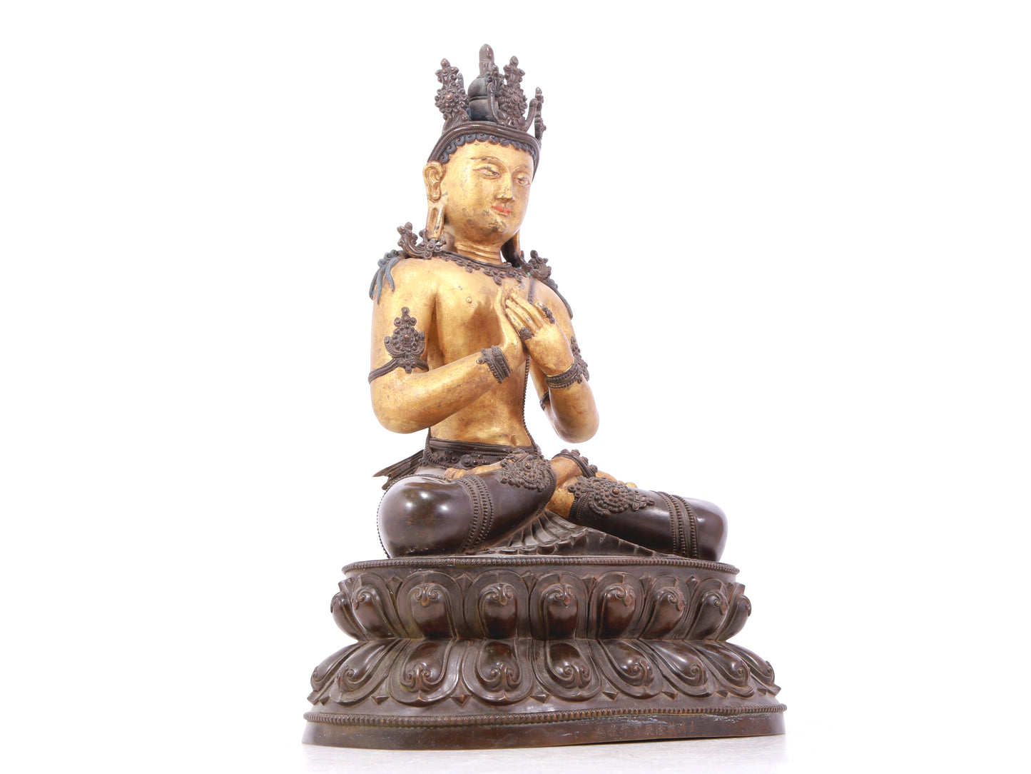 A serene gilt bronze Bodhisattva statue