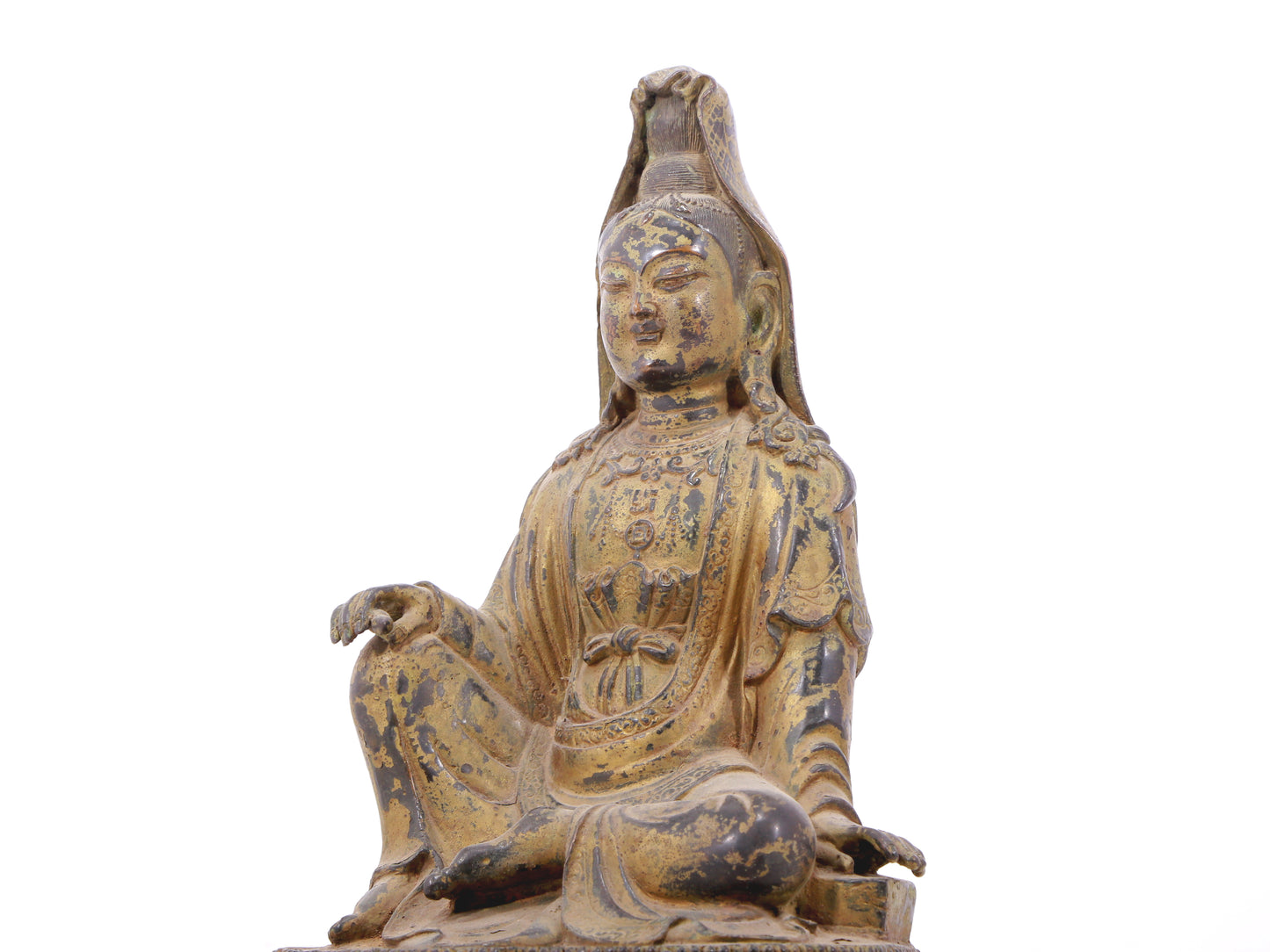 A serene gilt bronze Guanyin statue