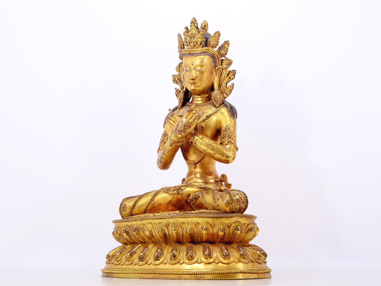 A stunning gilt bronze Bodhisattva statue