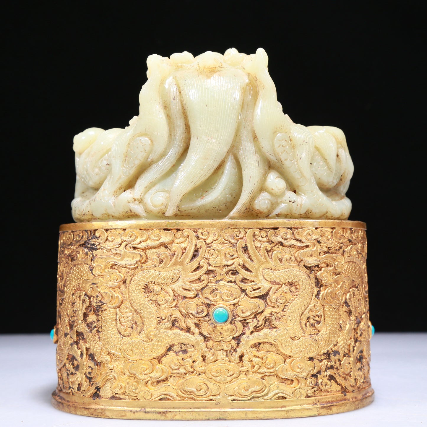 An Elaborate White Jade Gilt-Bronze-Mounted 'Dragon' Seal