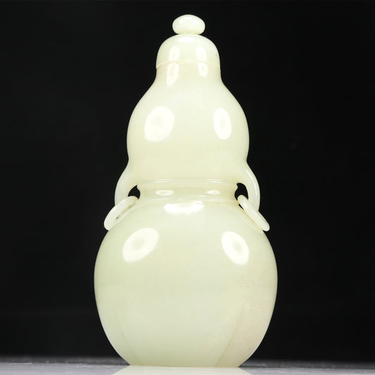 A Superb White Jade Gourd-Form Vase