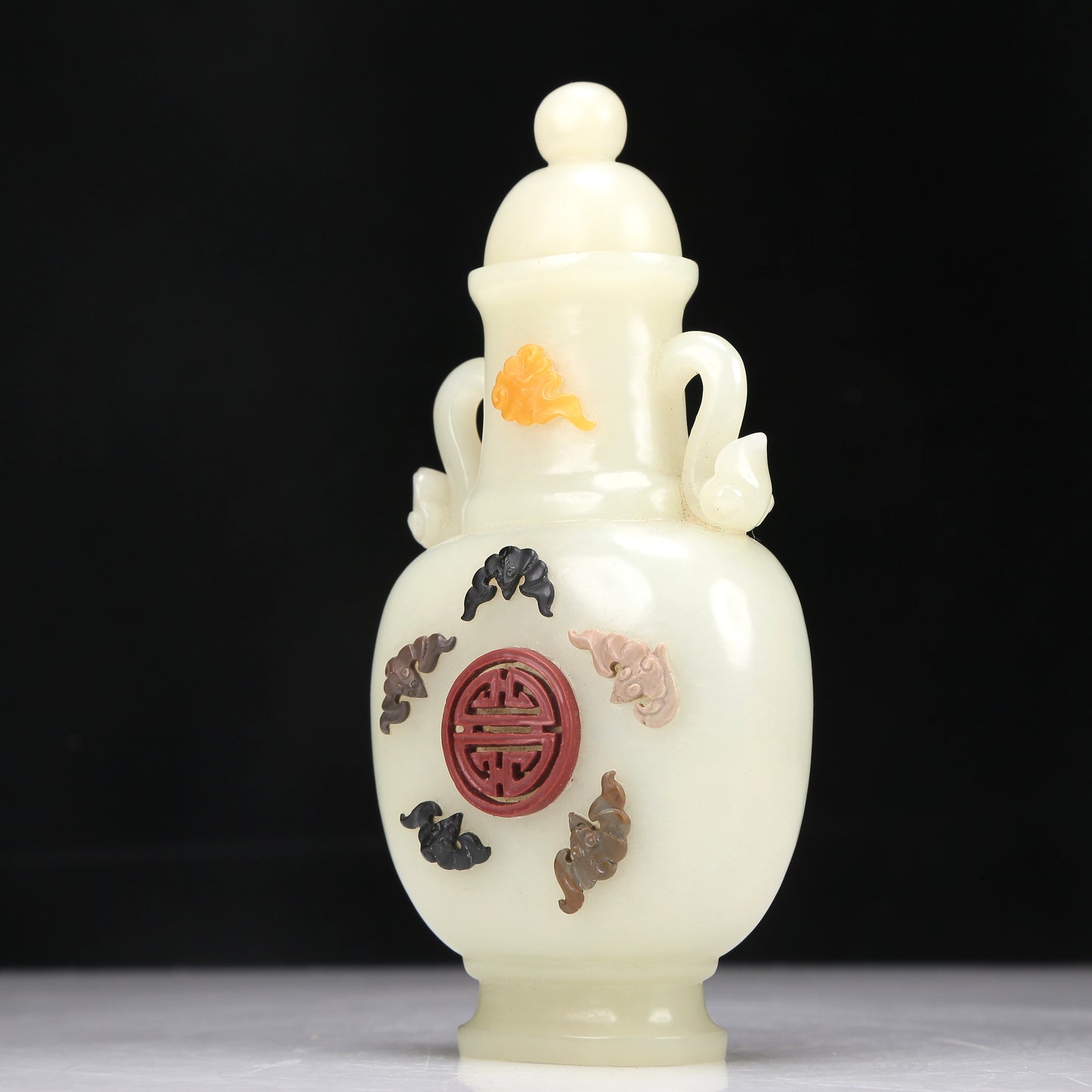 A Superb White Jade Gem-Inlaid 'Bat& Auspicious Cloud' Vase