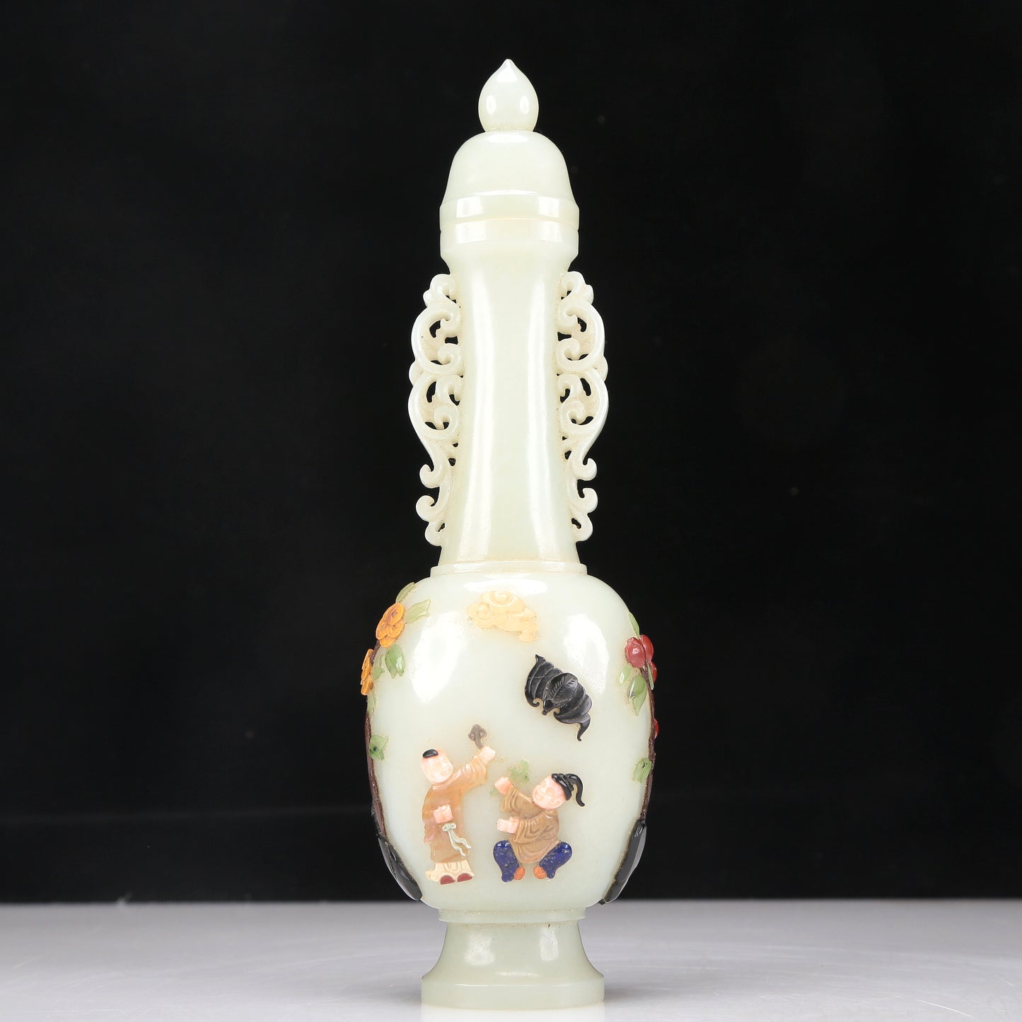 A Superb White Jade Gem-Inlaid 'Figure' Vase And Cover