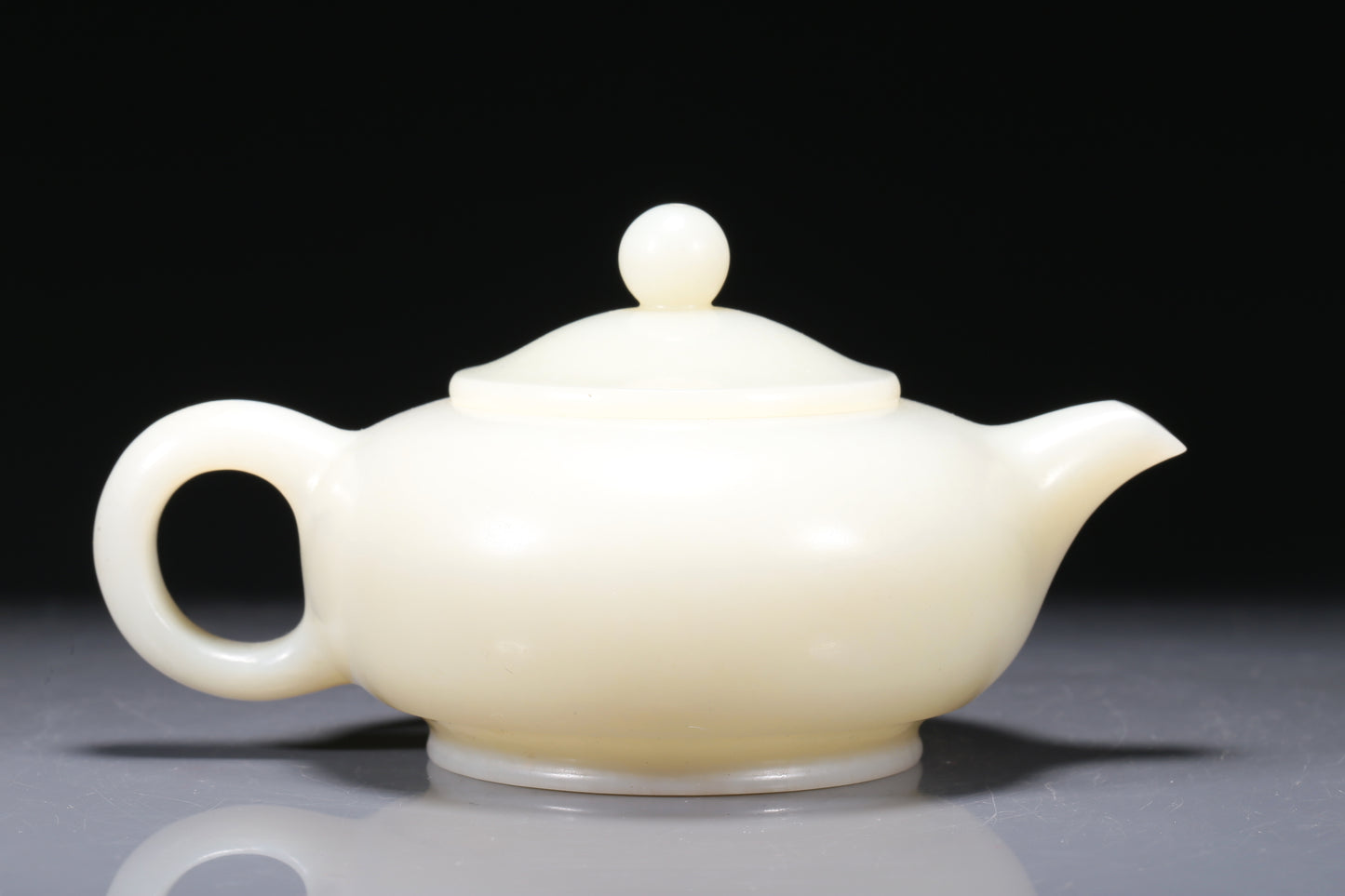 A Wonderful Imperial White Jade Teapot