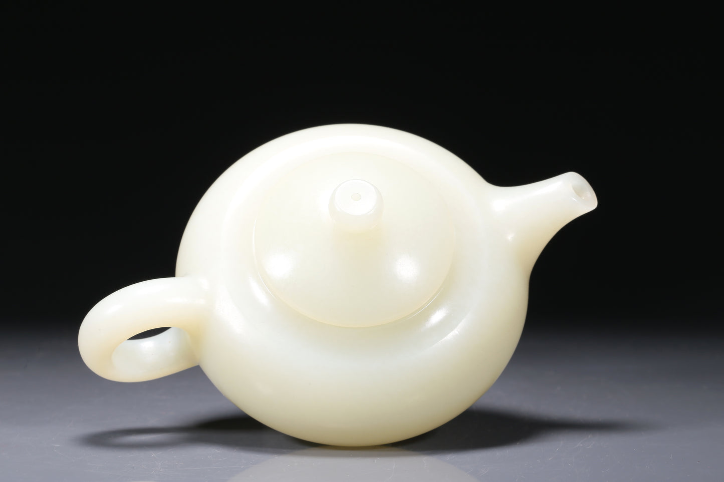 A Wonderful Imperial White Jade Teapot