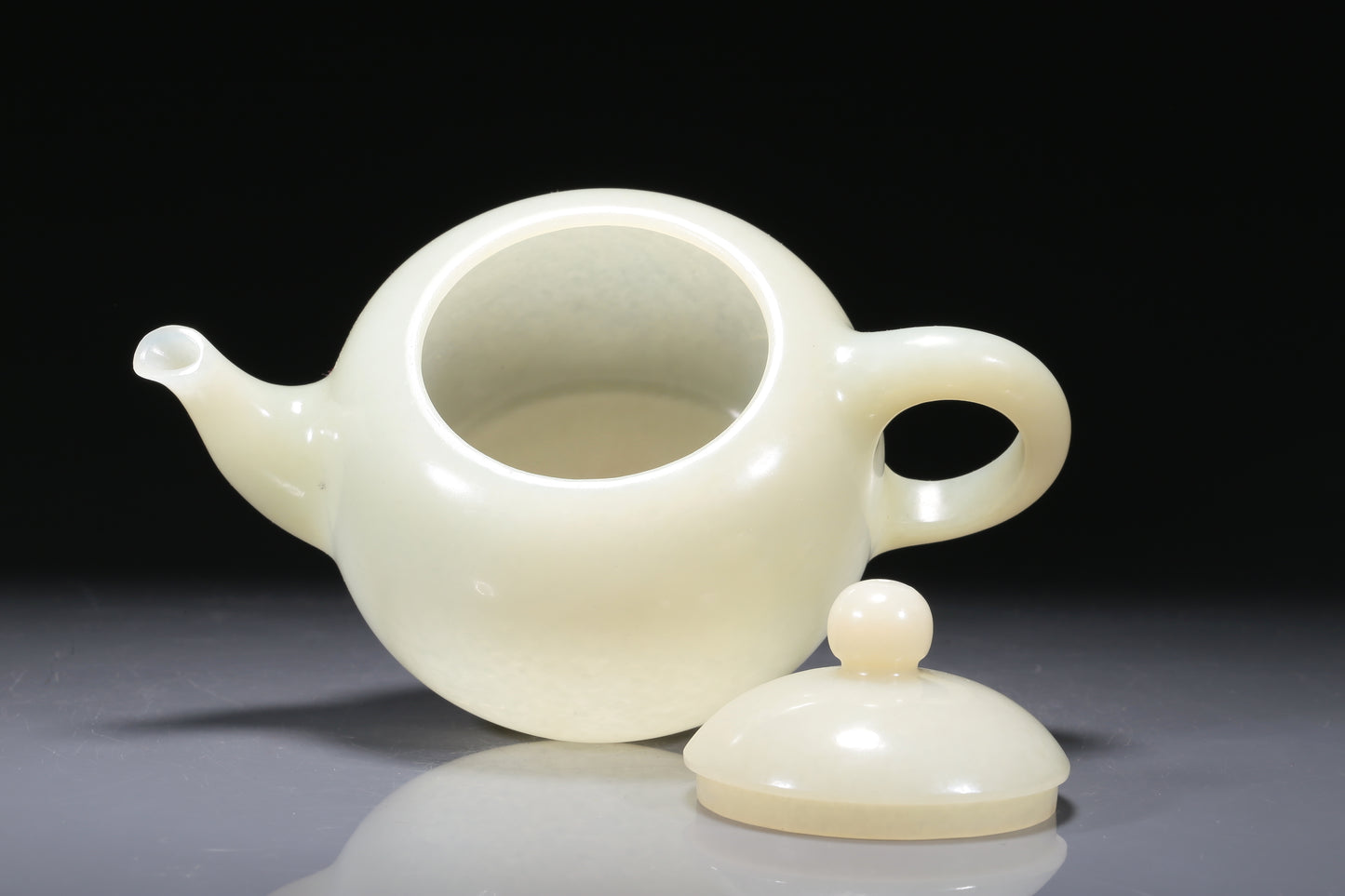 A Wonderful White Jade Teapot