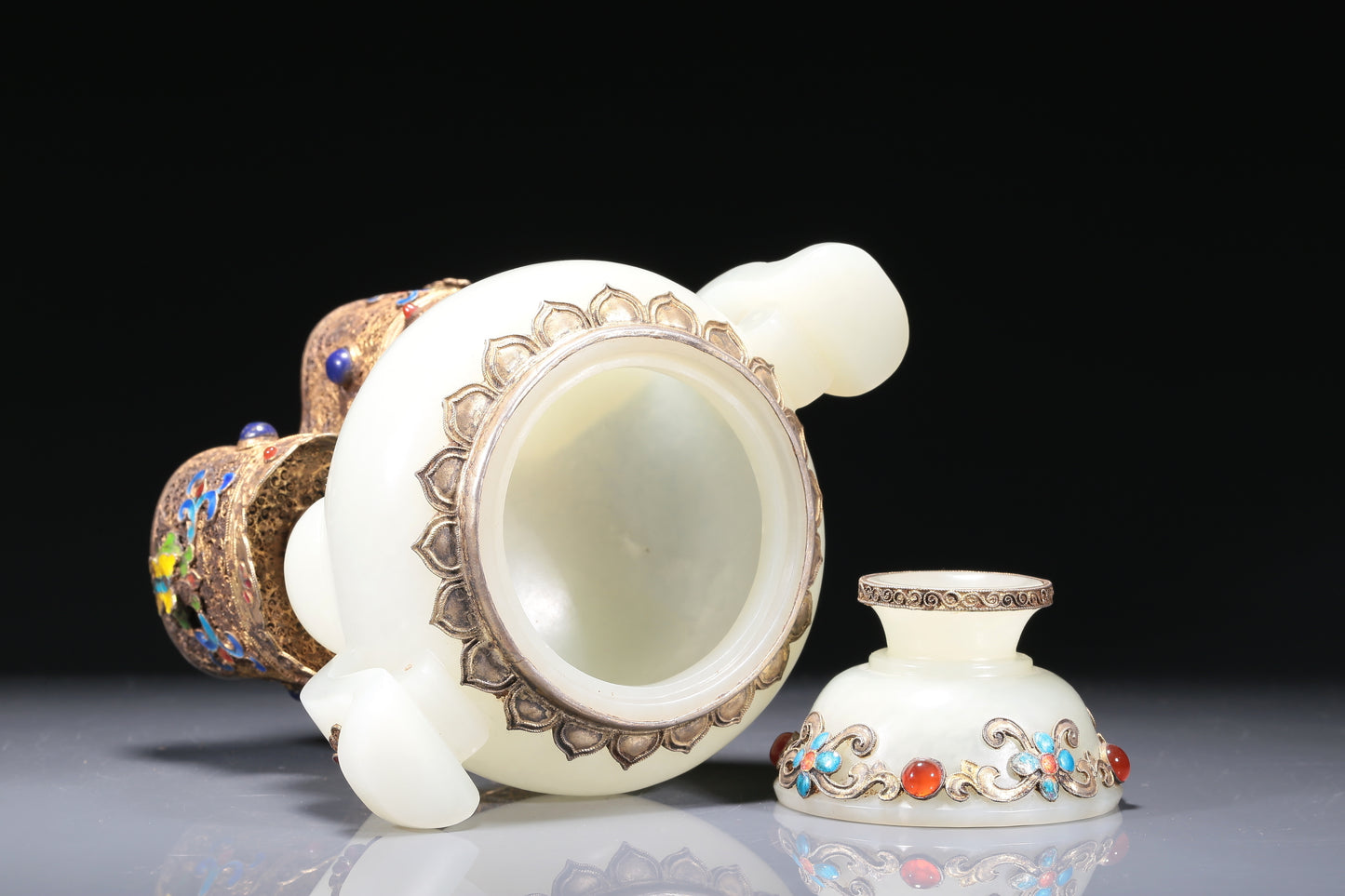 A Brilliant White Jade Gilt-Silver Gem-Inlaid Tripod Censer And Cover