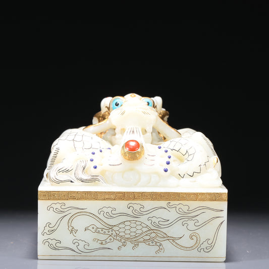 A Brilliant White Jade Gold-Mounted 'Dragon' Seal