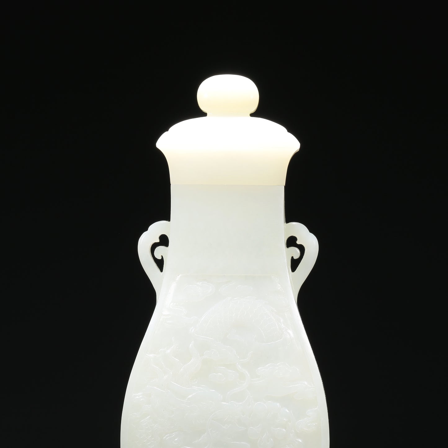 An Exquisite White Jade 'Dragon& Auspicious Cloud' Vase With Poem Inscriptions